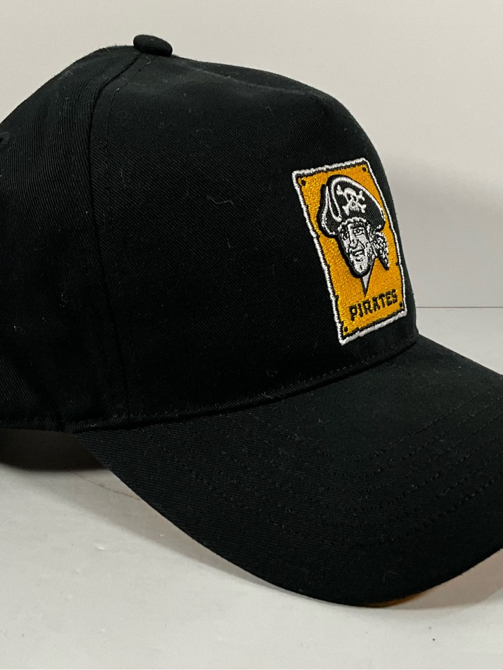 ‘47 MLB Pittsburgh Pirates Black SnapBack Hat Cooperstown Collection